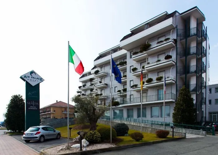 Air Palace Hotel