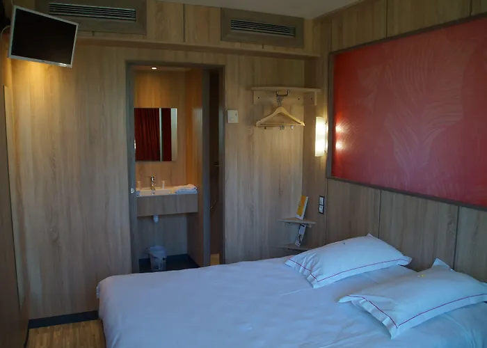 The Originals Access Aéroport, Hôtel Aurillac