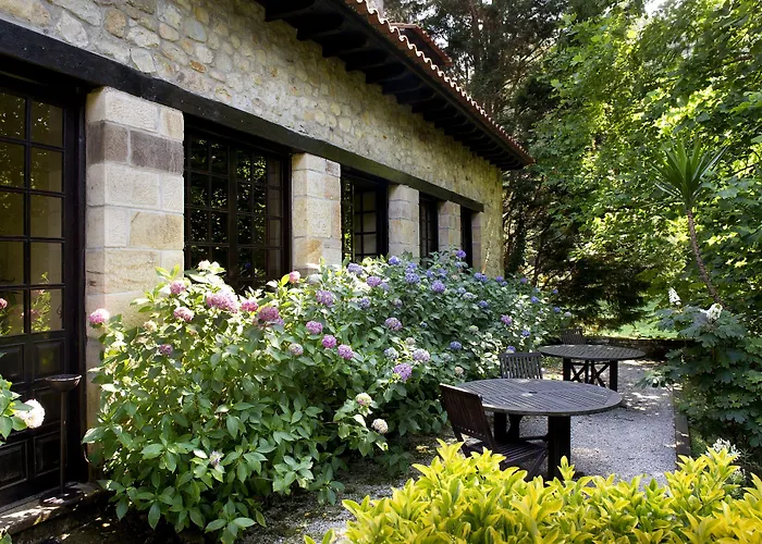 Parador De Santillana Altamira