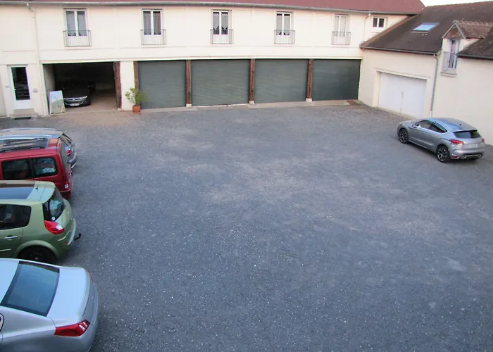 Logis Hotel Le Cerf