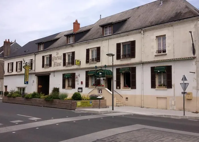 Logis Hostellerie Du Cheval Blanc