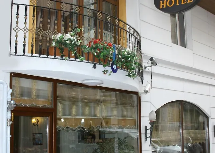 Best Town Hotel
