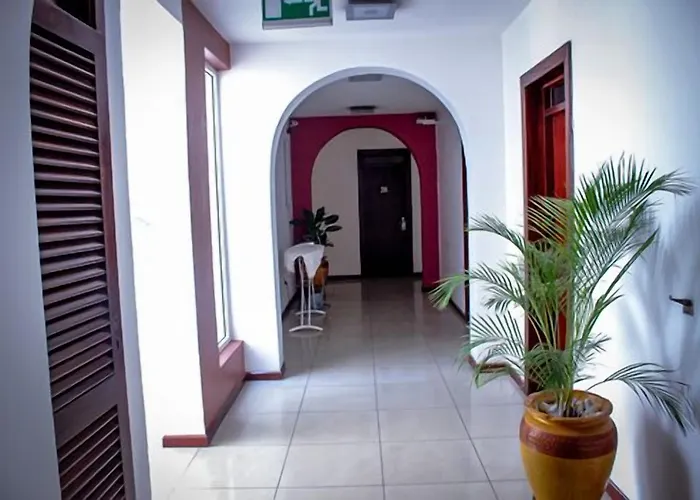 Maxlot Hotel