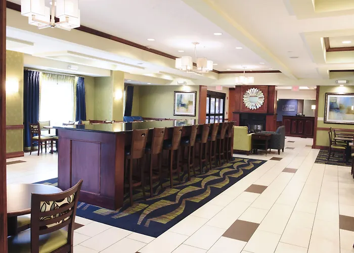 Holiday Inn Express And Suites Urbandale Des Moines By Ihg