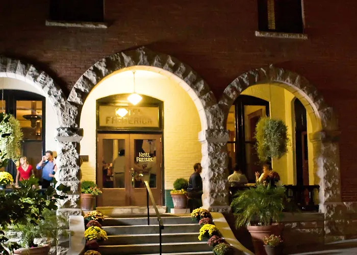 Hotel Frederick Boonville