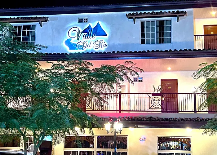 Hotel Valle Del Rio
