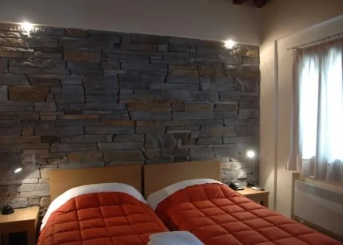 Thalia Rooms