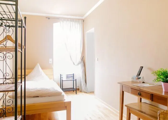 Landhotel Airport-Inn