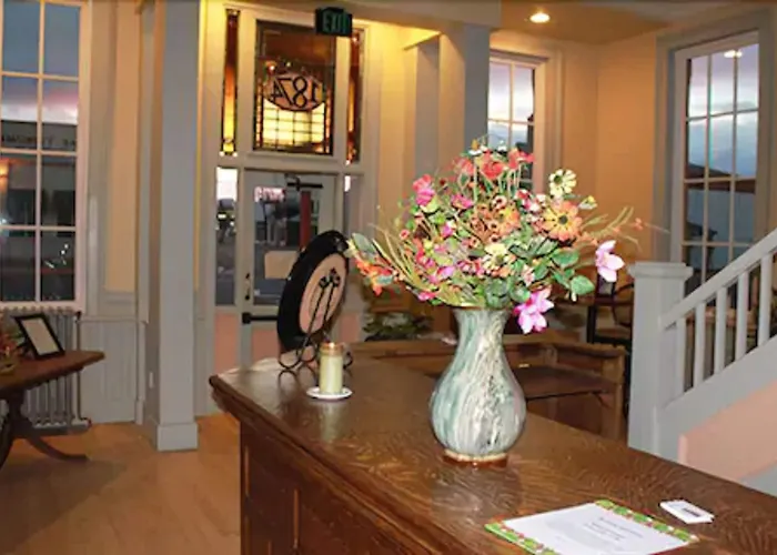 Windsor Hotel & Restaurant