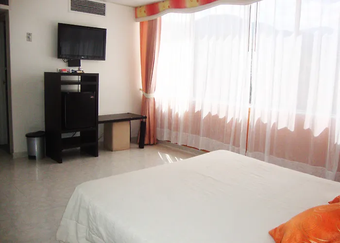 Hotel Del Llano