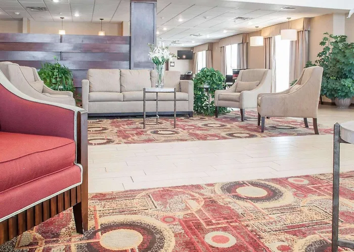 Comfort Suites Farmington