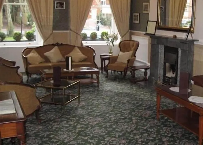 Canterbury Hotel Cottages And Apartment'S