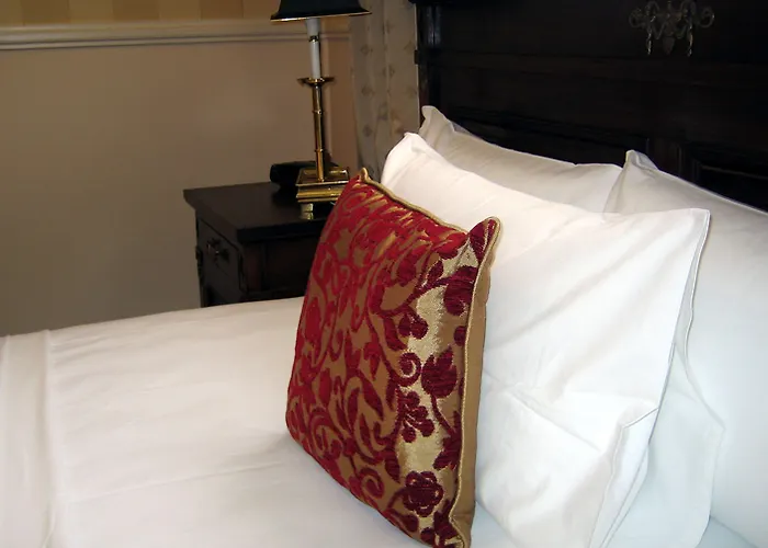 Redearth Boutique Hotel