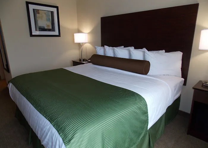 Amerivu Inn And Suites - Crookston