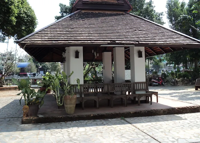 Diamond River Ping Petch-Ngam Hotel