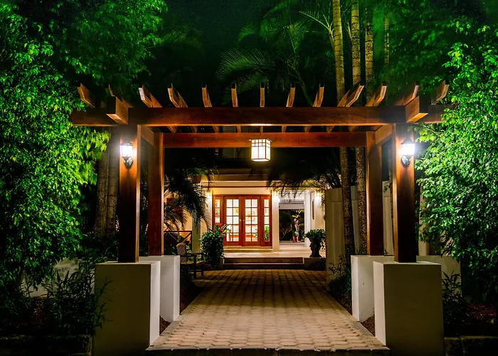 Victoria House Resort & Spa