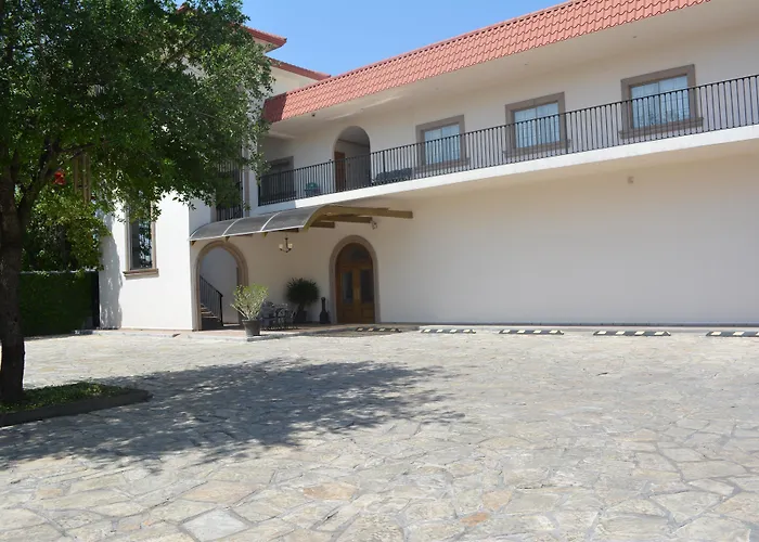 Best Western Centro Cadereyta