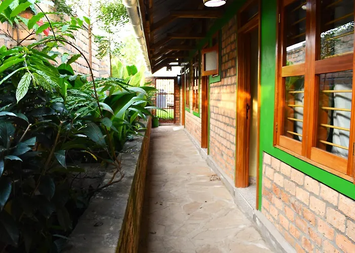Iziba Lodge - Hoima