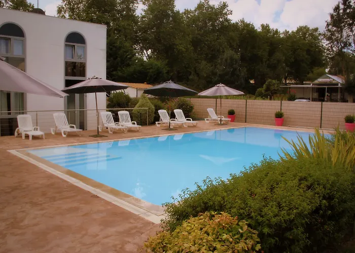 Agape Hotel Niort- Bessines
