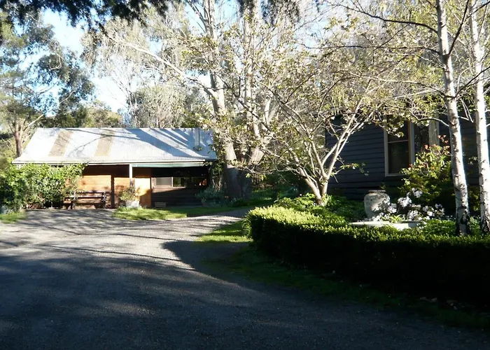 Braeside Mount Macedon Country Retreat Bed And Breakfast