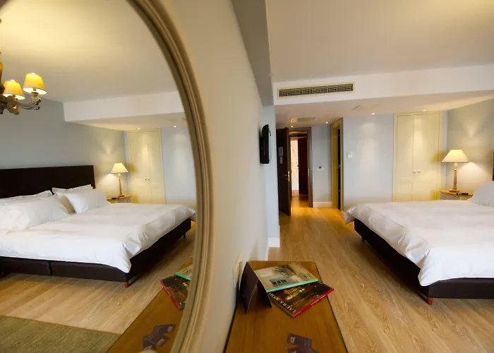 Mir Boutique Hotel