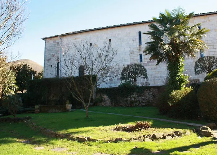 Hotel De La Rhune