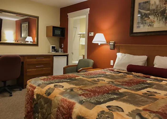Sahara Suites