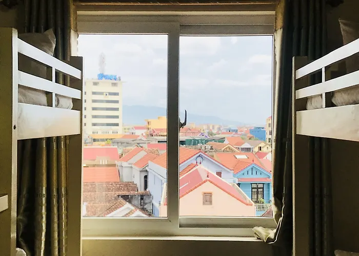 Nam Long Hotel