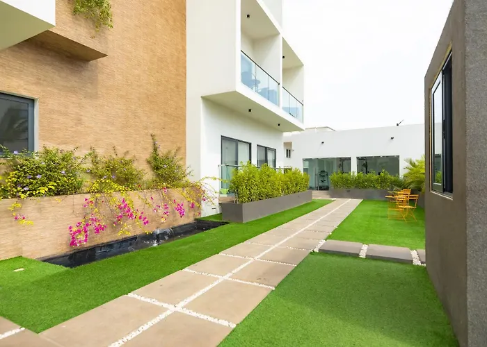 Belrose studio, East Legon