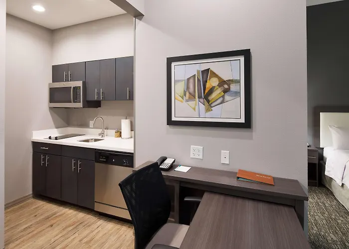Homewood Suites By Hilton Topeka