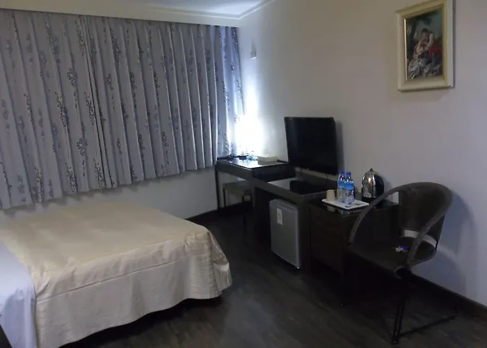 Toong Mao Resorts & Hotel