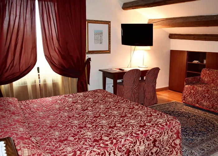 La Torre Hotel