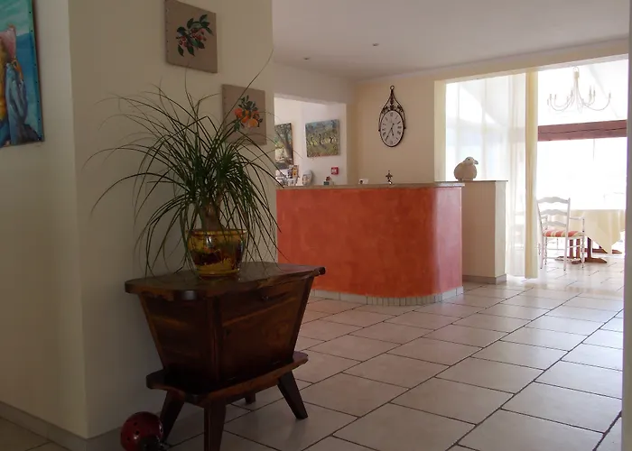 Au Relais Provencal