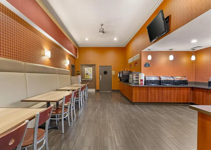 Best Western Plus Stovall'S Inn