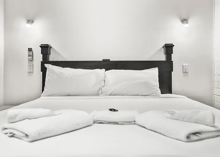 Albion Hotel Auckland