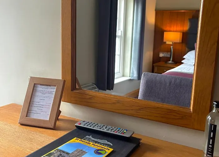 St. Davids Cross Hotel