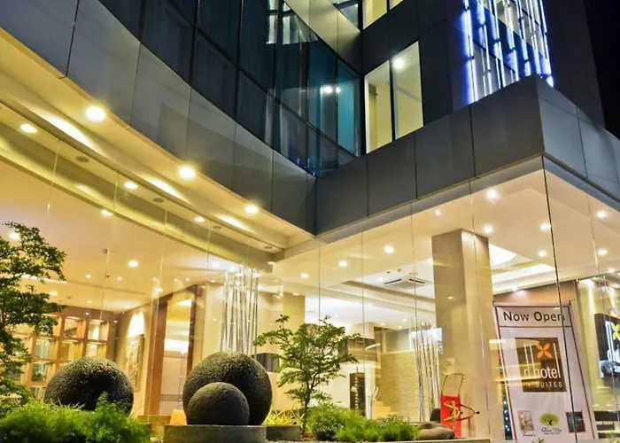 D'Hotel & Suites