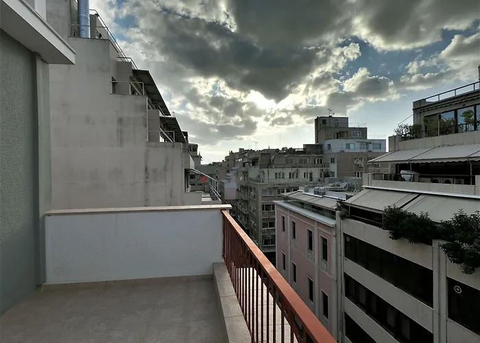 Achillion Hotel Piraeus