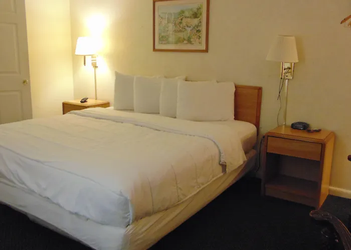 Oceanside Lodge