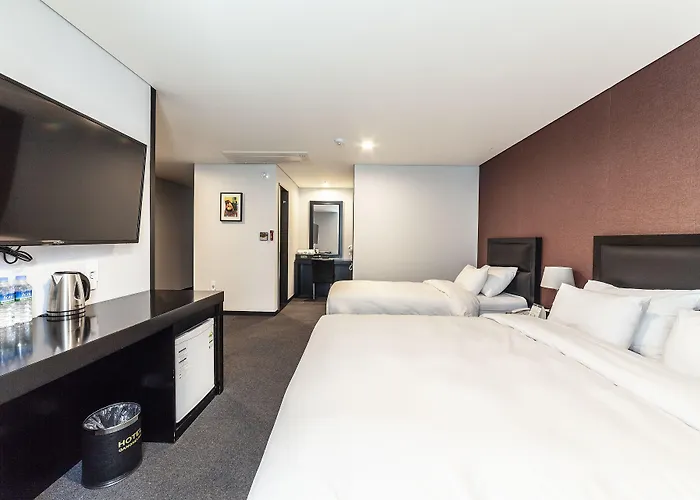 Gangneung Tourist Hotel