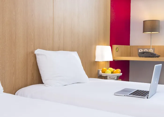 B&B HOTEL La Rochelle Centre 3 étoiles