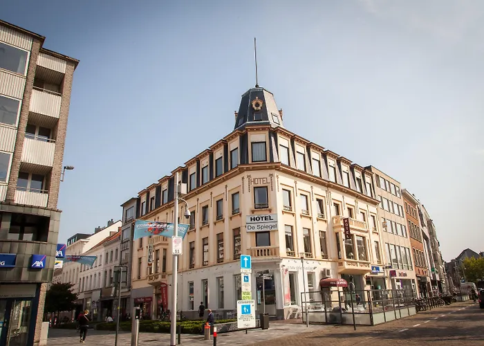 Hotel De Spiegel