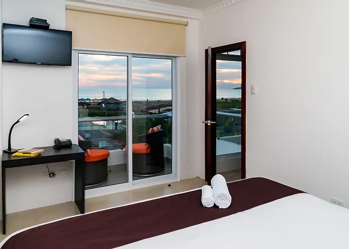 Hotel La Ría Playas