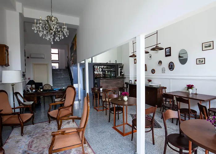 Hotel N16