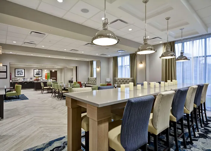 Hampton Inn Livonia Detroit
