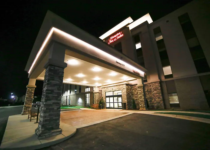 Hampton Inn&Suites Forest City
