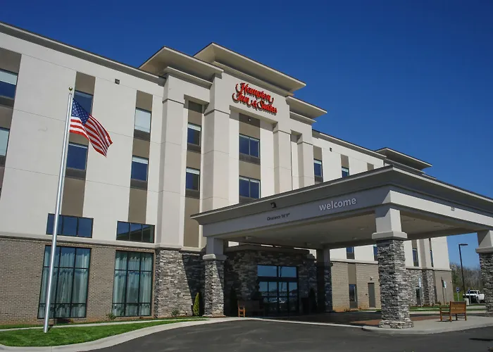 Hampton Inn&Suites Forest City