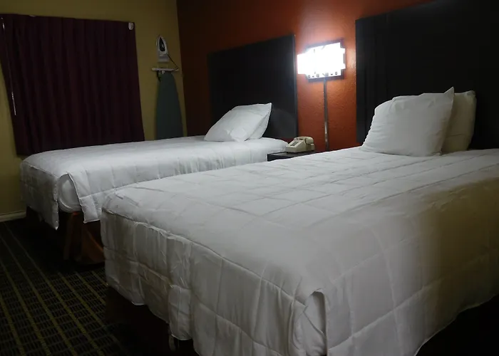 Deluxe Inn