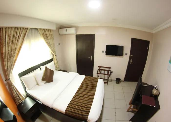 Celia'S Suites