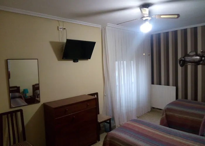 Pension Cinco Villas